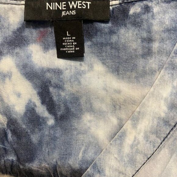 Nine West Blue/White Tie Dye V-neck tunic, size L - Picture 4 of 4